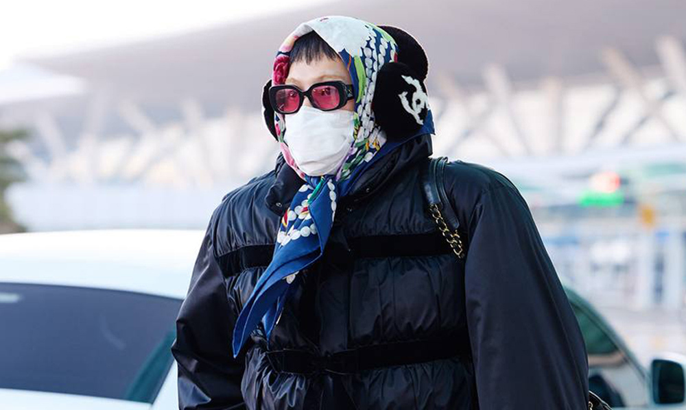 지드래곤, 스카프 스타일링으로 완성한 공항패션